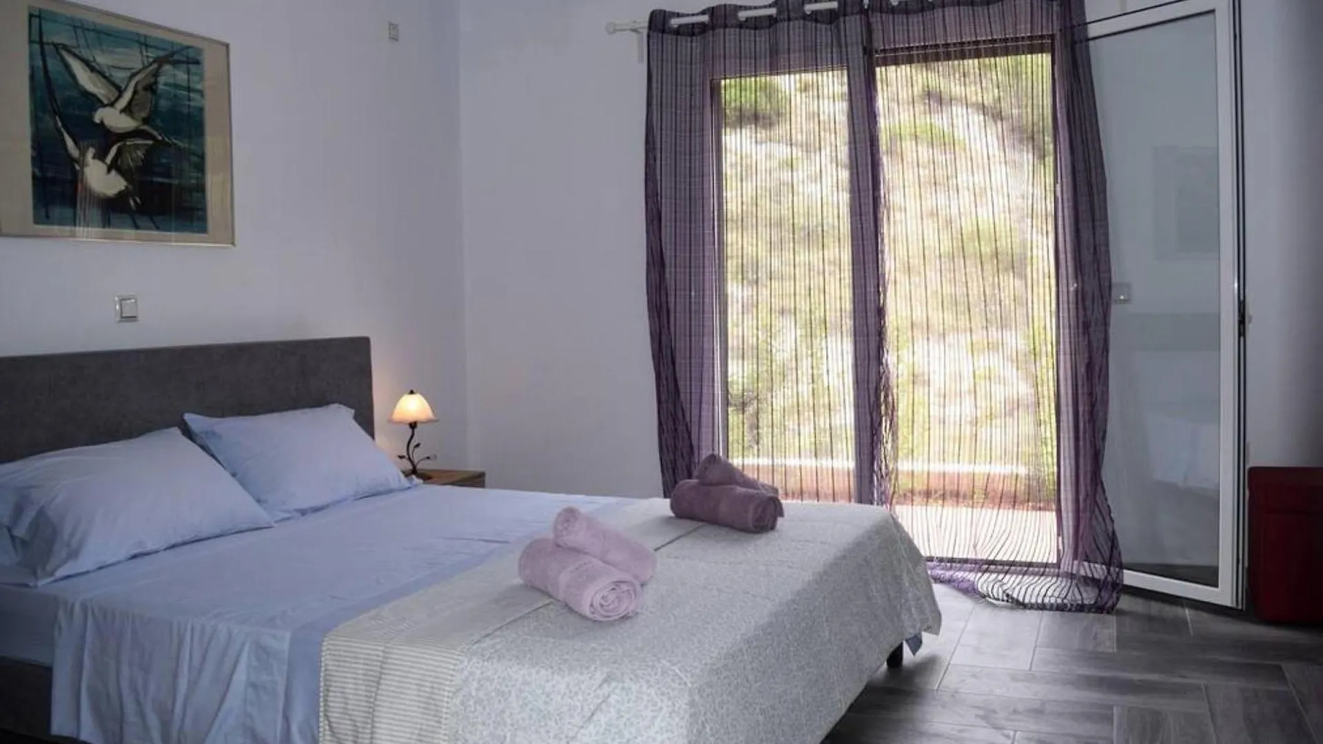 Villa Verde Divarata 0*,